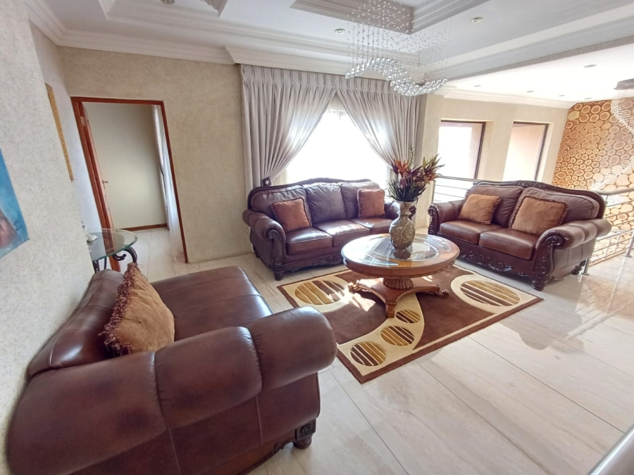 5 Bedroom Property for Sale in Xanadu Eco Park North West